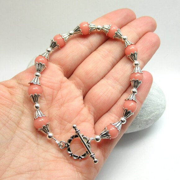 Glow in the dark glass bracelet - Picture 4 of 10